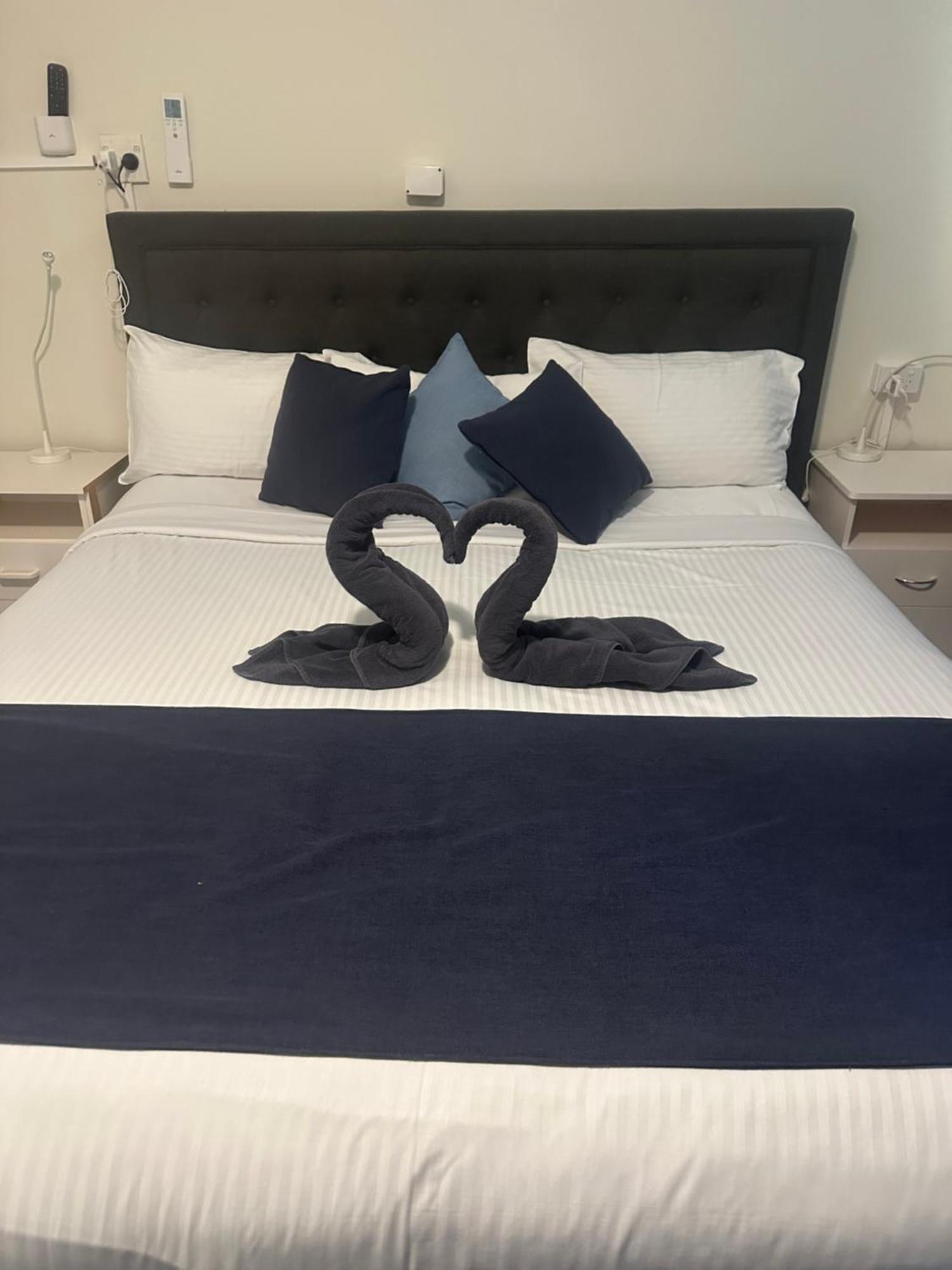 Memphis Motor Inn Parkes Bagian luar foto